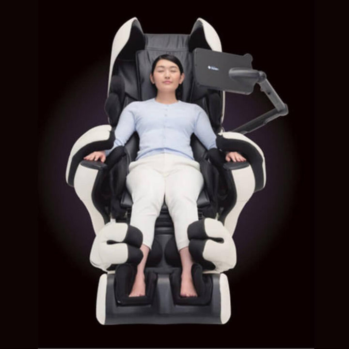 Inada Robo Massage Chair | Facial Recognition