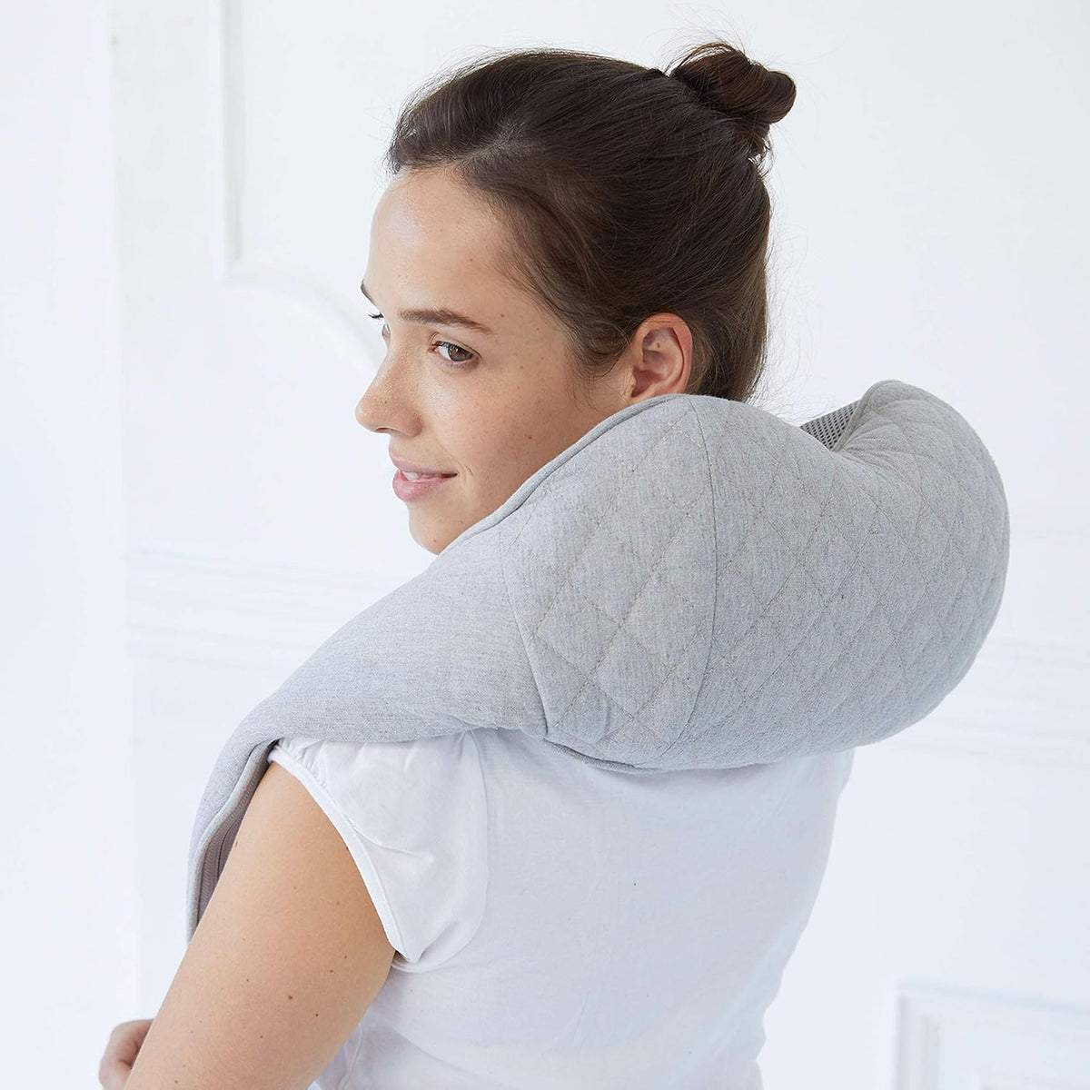 Synca Quzy - Premium Wireless Neck and Shoulder Massager