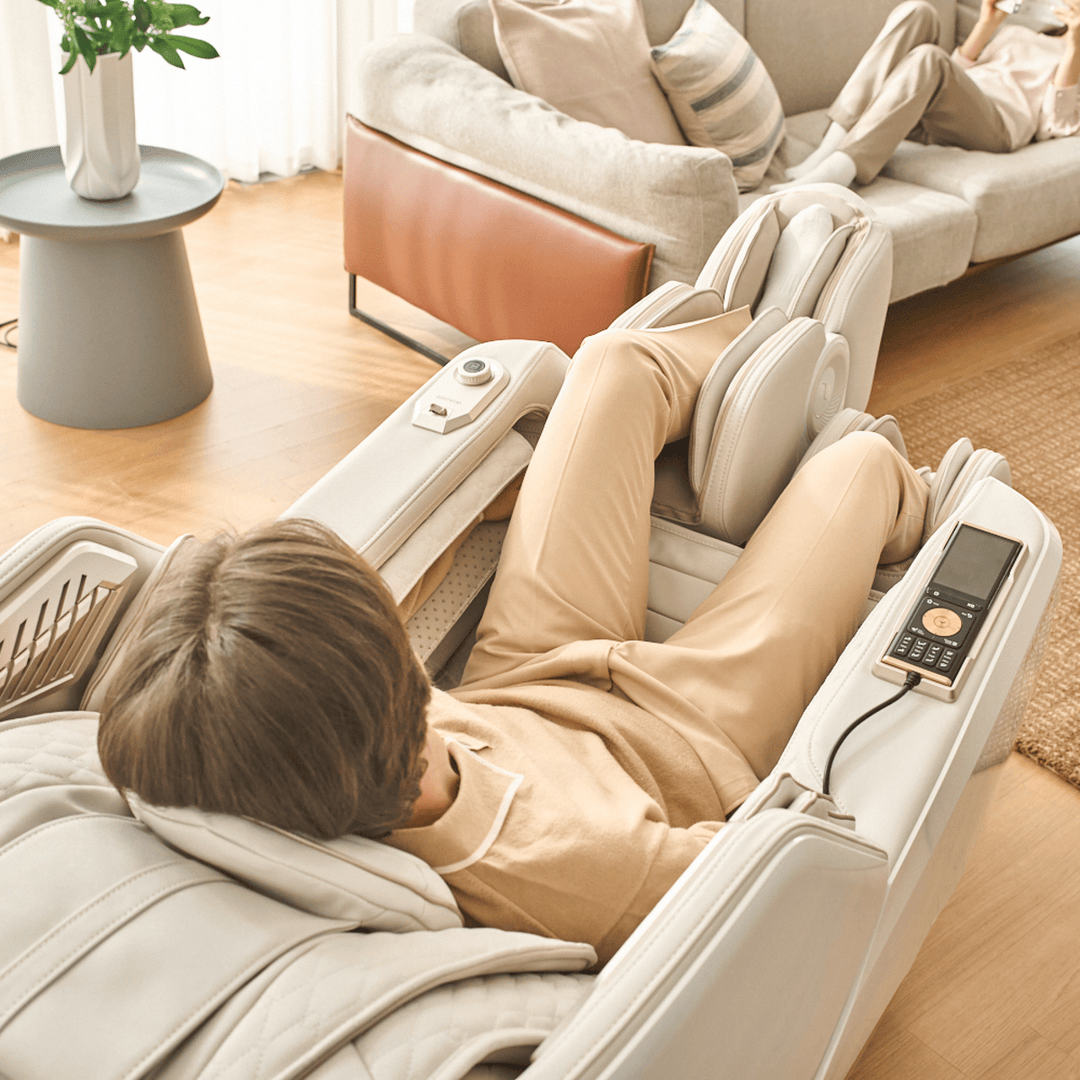 Bodyfriend Falcon SV Compact Robo-Walking Massage Chair