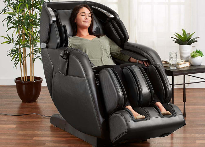 Kyota Kenko M673 Massage Chair | Certified Pre-Owned