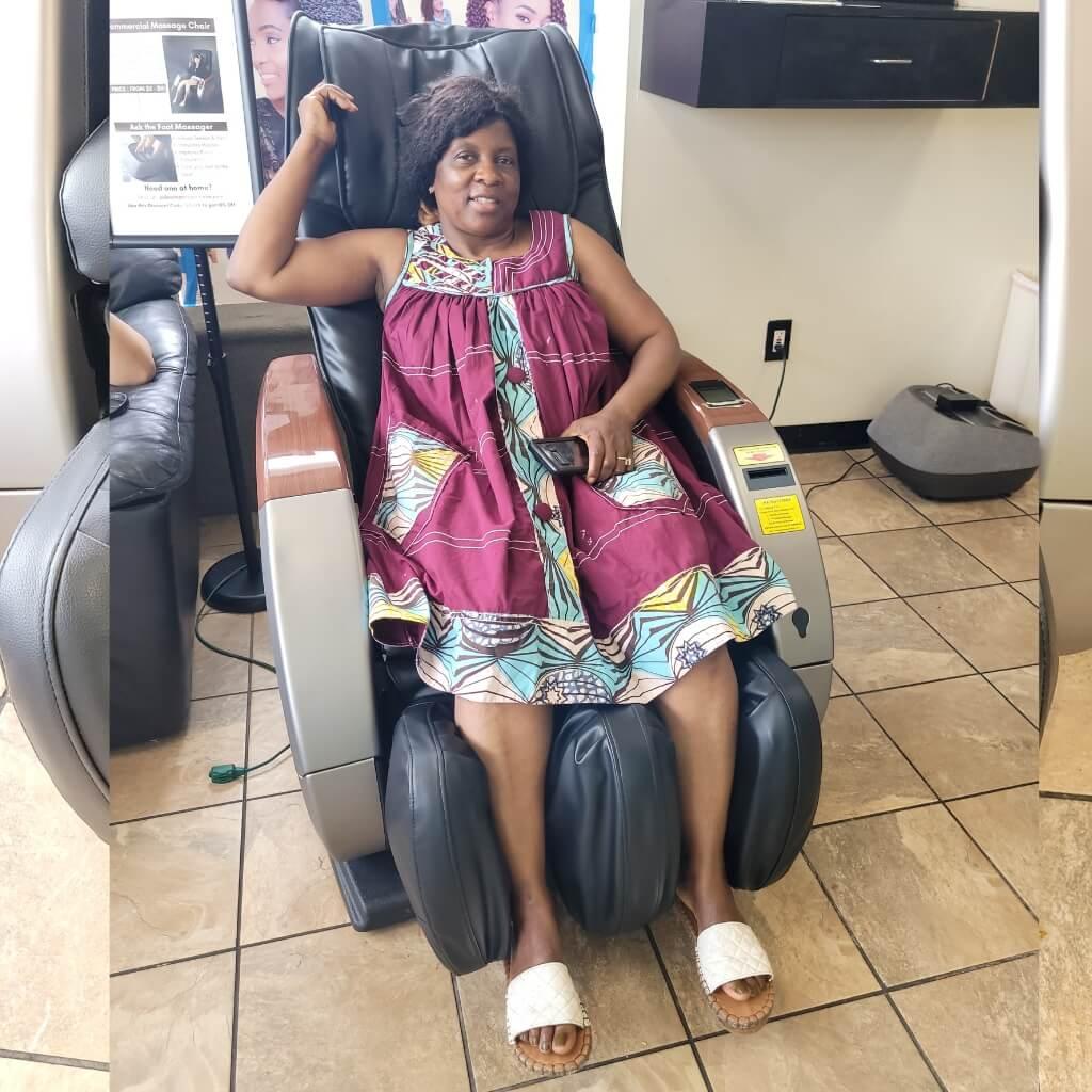 Black with Wood Grain Infinity IT 6900 | Commercial Vending Massage Chairs