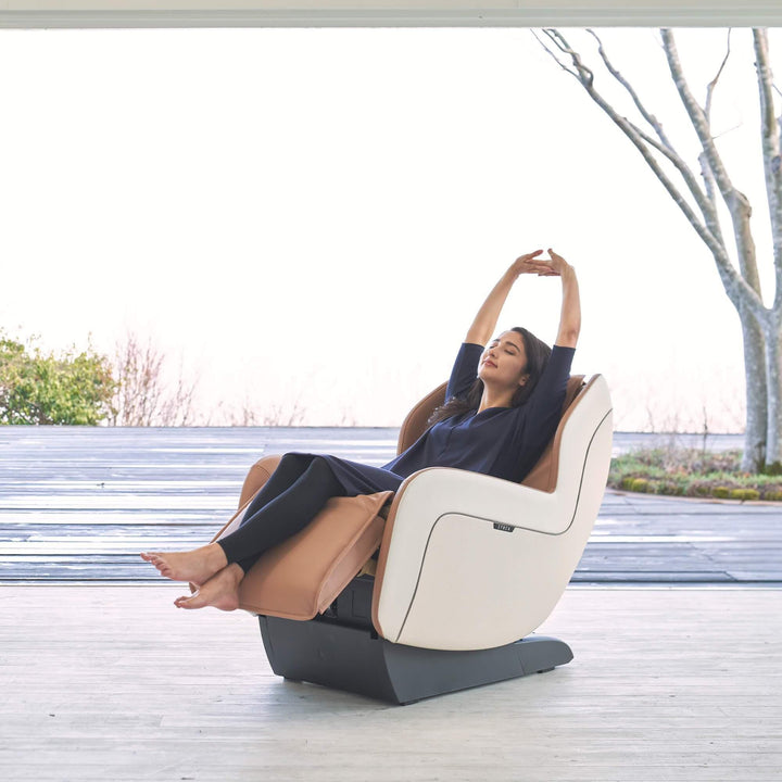 Synca CirC Plus Massage Chair - Comfort and Style