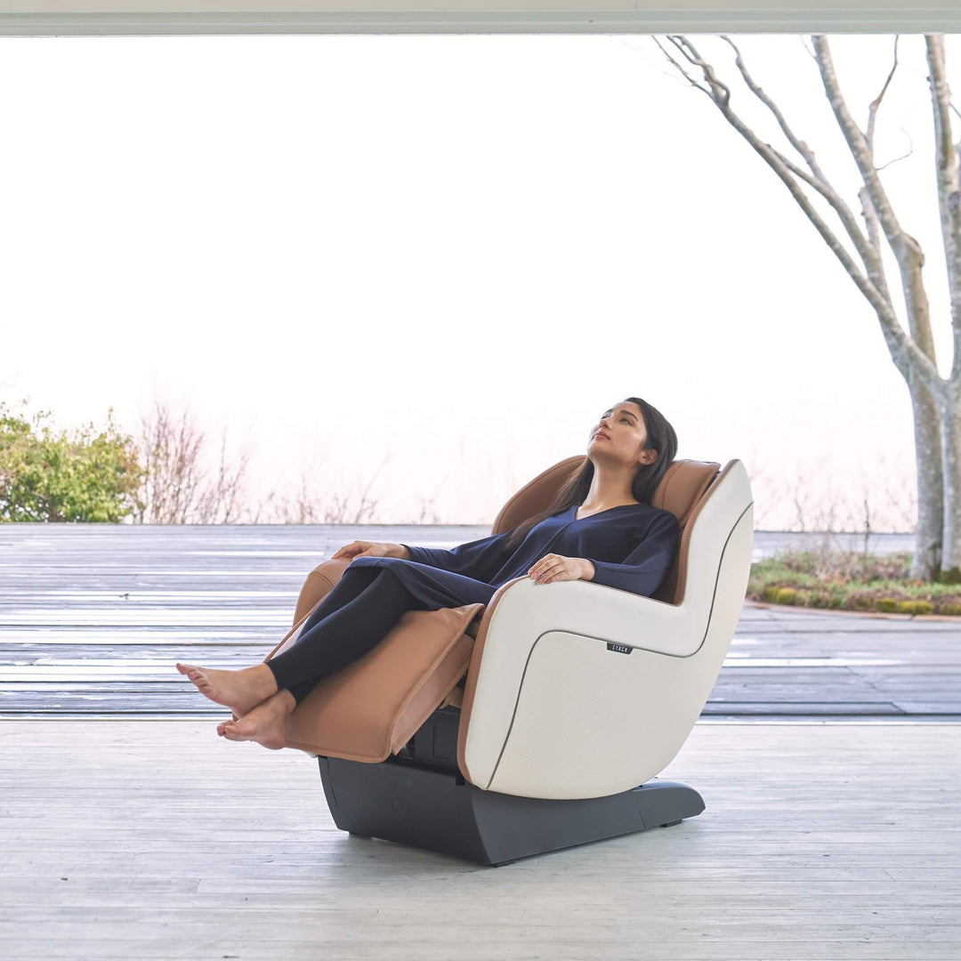 Synca CirC Plus Massage Chair - Comfort and Style