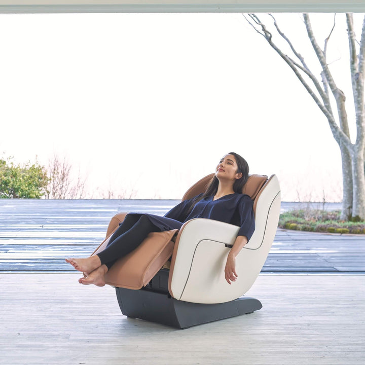Synca CirC Plus Massage Chair - Comfort and Style