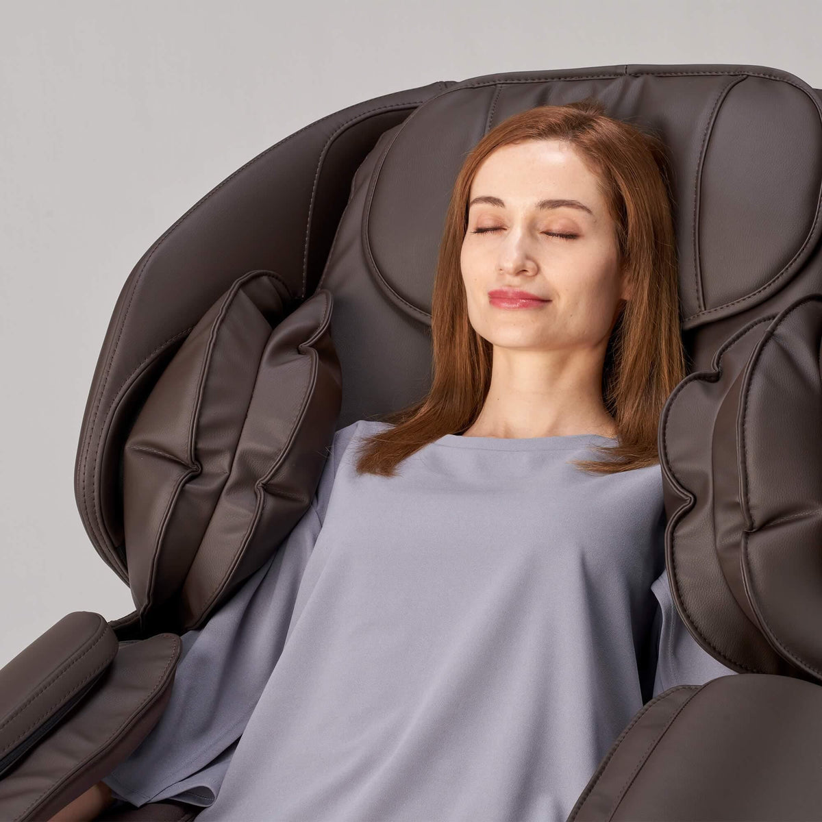Synca Hisho SL Track Heated Deluxe Zero Gravity Massage Chair